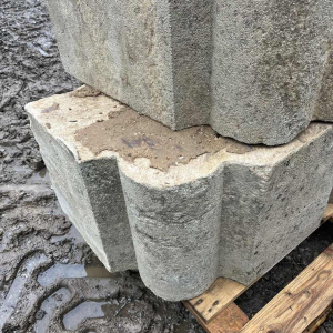 Stone column, corner mounts, limestone quoins, 19th century