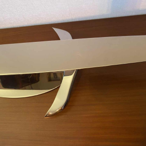 Laszlo Tibay “Walvis” sculptuur roestvrij staal, oplage Caster Bronz Kft 1/8