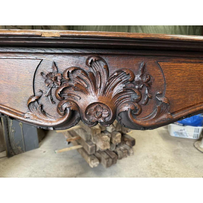 Louis XV mantel from Liège in richly carved oak, 19th century