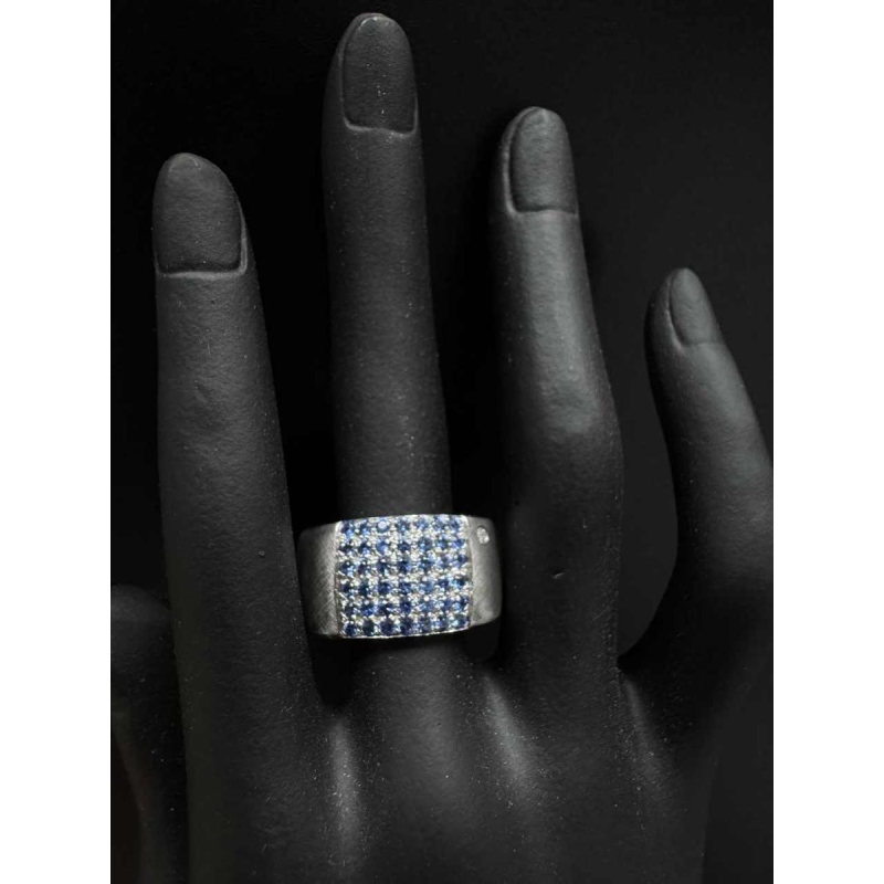 Roberto Coin, bague en or blanc & saphirs