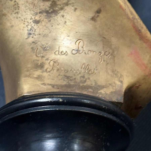 "Buste de Jeune fille aux roses" bronzen sculptuur, uitgegeven door de compagnie des bronzes in Brussel