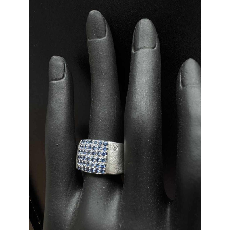 Roberto Coin, witgouden ring met saffier