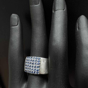 Roberto Coin, bague en or blanc & saphirs