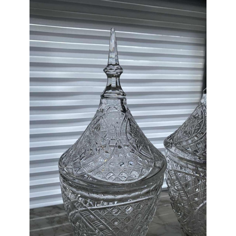 Val-Saint-Lambert, importante paire de vases couverts en cristal (82 cm)