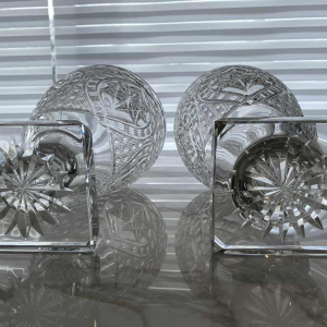 Val-Saint-Lambert, importante paire de vases couverts en cristal (82 cm)