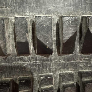 Richard Flament, abstract beeld 142cm in Mazy marmer, 1974