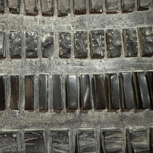 Richard Flament, abstract beeld 142cm in Mazy marmer, 1974