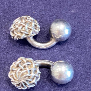 Gaetan de Percin, paire de boutons de manchette en argent, ca 1960