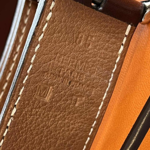 Hermès Cape Cod reversible leather belt