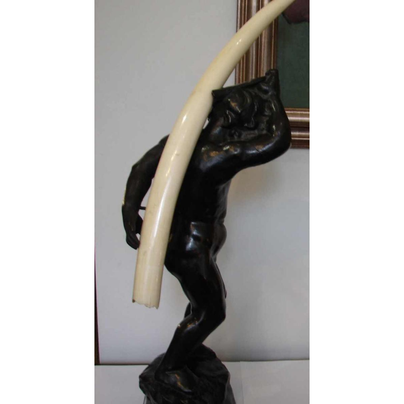 L'enfant porteur de défense de Frans Joris