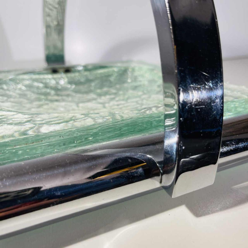 Jacques Adnet, Art Deco lege zak in verchroomd staal en dik getextureerd glas, 20e eeuw