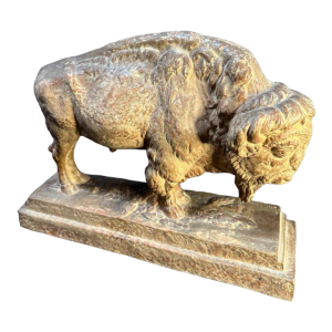 Demeter Chiparus "Bison" terracotta diersculptuur