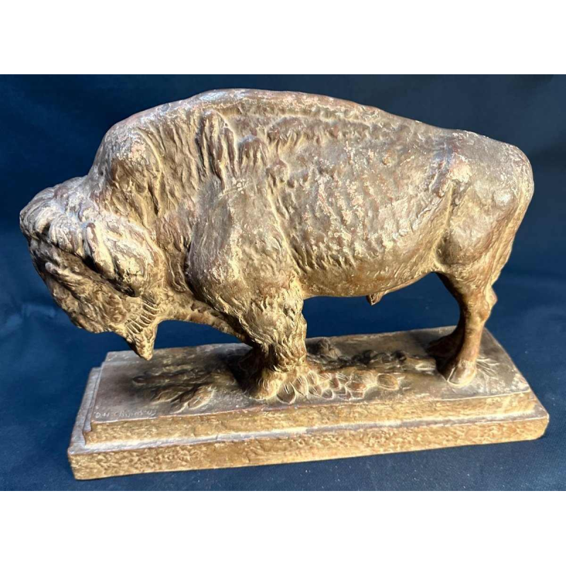 Demeter Chiparus "Bison" sculpture animalière en terre cuite
