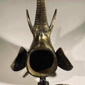 Door knocker/wall-mounted paperweight, bronze elephant sculpture, 19th century