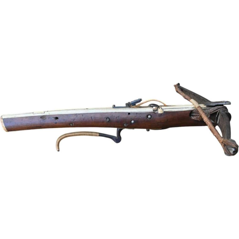 Rare arbalète de chasse suisse ou allemande du XVII? siècle
