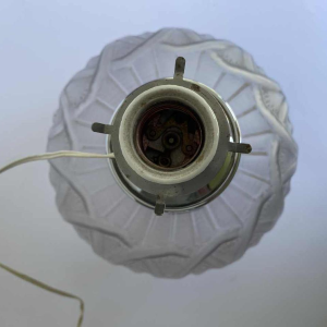 Art Deco lampvoet, gestileerd bladmotief, gesatineerd geperst glas, ca. 1930