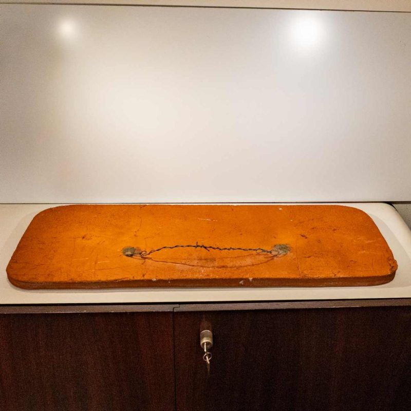 MARIE-HENRIETTE BATAILLE, grote (81 cm) geglazuurde keramische plaquette / wandsculptuur, Dour jaren 60