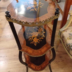 Driebladig dienblad, inlegwerk en messing, Napoleon III-stijl, eind 19e eeuw