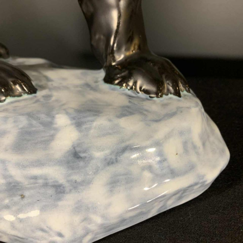 ANTOON AMORGASTI voor CERABELGA, Art Deco zwarte keramische ijsbeer, circa 1930