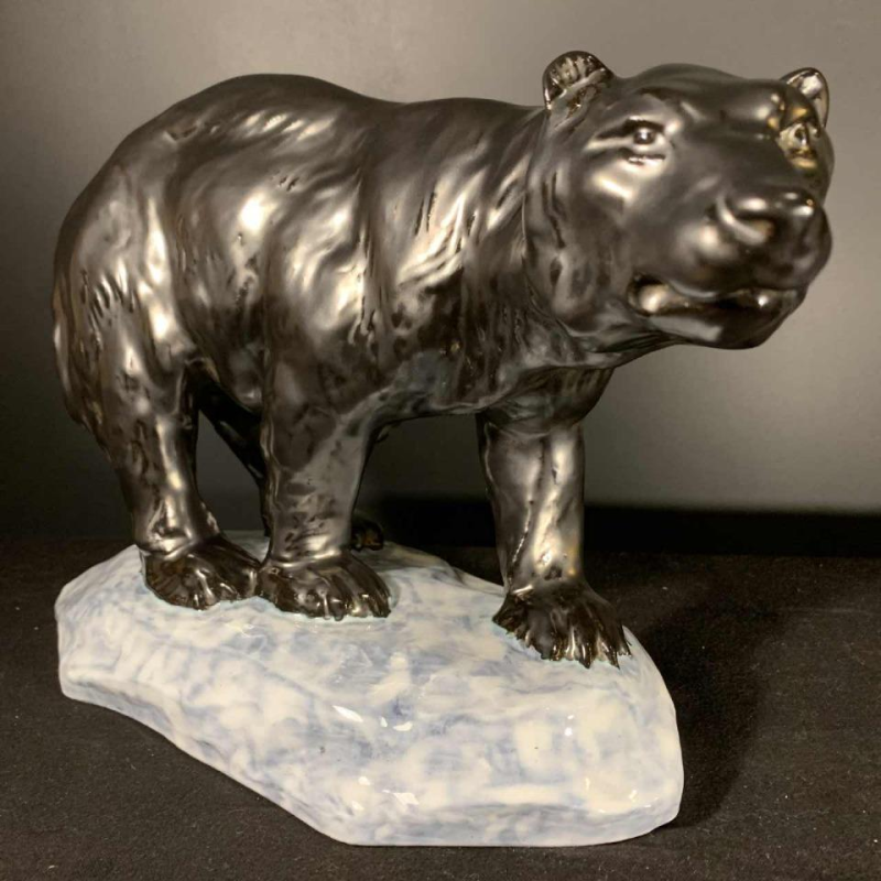 ANTOON AMORGASTI pour CERABELGA, Ours polaire Art déco noir en céramique, 1930