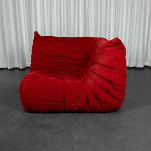 Angle Togo van Michel Ducaroy voor Ligne Roset, Frankrijk,