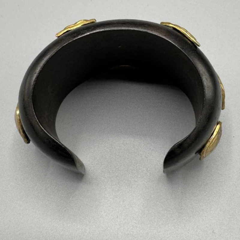 Yves Saint Laurent, Rive Gauche, bracelet manchette, bois et empiècements métalliques