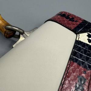 Gucci. Sac Lilith en cuir blanc et python