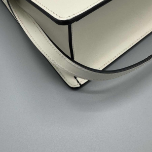 Gucci. Lilith bag in white leather and python