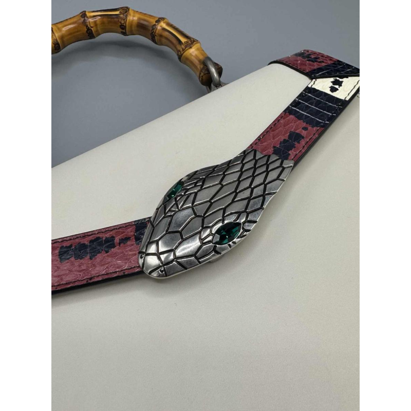 Gucci. Lilith tas van wit leer en python