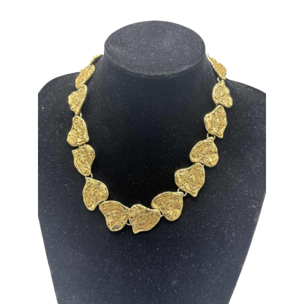 Yves Saint Laurent. Collier coeur