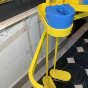 Metalplastica Lucchese, Valet / Towel Rack, Memphis Style 1970s