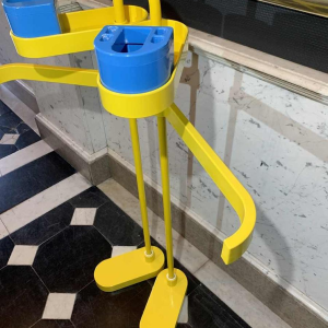 Metalplastica Lucchese, Valet / Towel Rack, Memphis Style 1970s