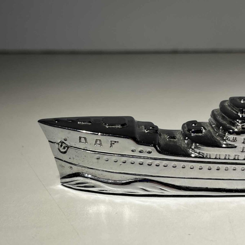 MTC Art Deco table lighter “Ship - Cruise Liner” chrome-plated steel, ca 1930