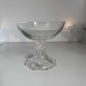 Val Saint Lambert “Yale” crystal service: 12 champagne coupes, 9 red wine glasses, 6 white wine glasses, 1970s