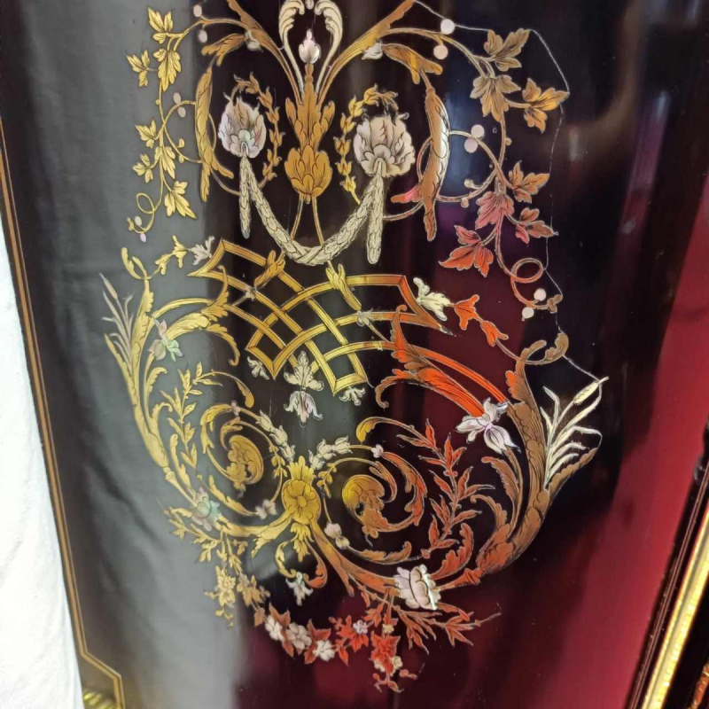 Buffet Napoléon III en bois noirci, marqueterie de laiton, nacre et os, fin XIXe s