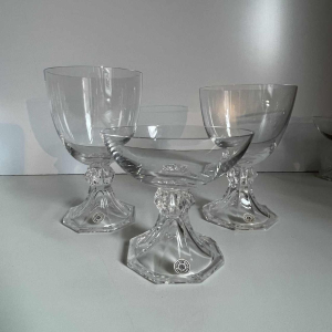 Val Saint Lambert “Yale“ service cristal 12 coupes champagne - 9 verres vin rouge - 6 vin blanc, 1970s