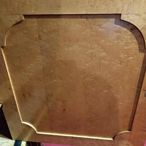 Buffet Napoléon III en bois noirci, marqueterie de laiton, nacre et os, fin XIXe s