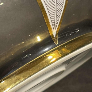 ENDRE SZASZ pour HOLLOHAZA HUNGARY, Grand Vase en Porcelaine Doré, 1970s