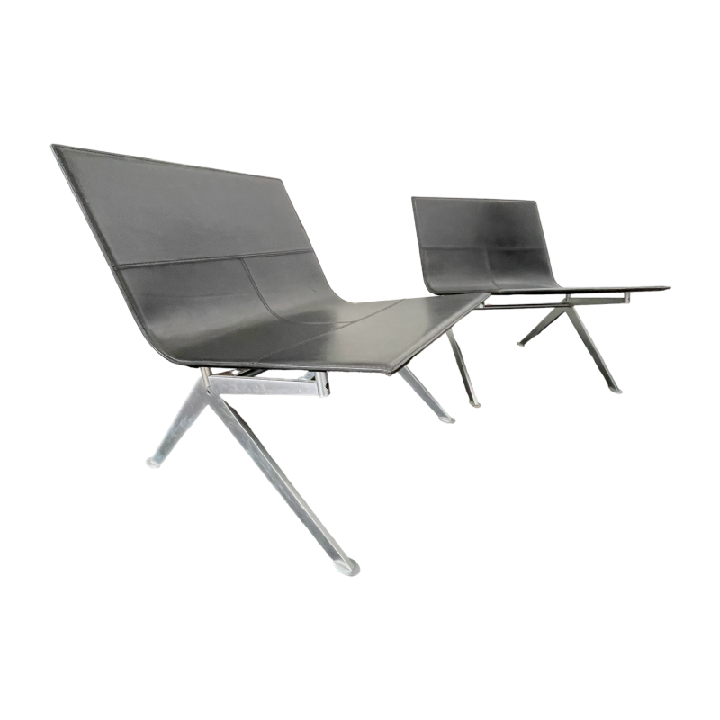 ENZO BERTI pour LAPALMA " Fenj " paire de fauteuils cuir noir, ca 1980