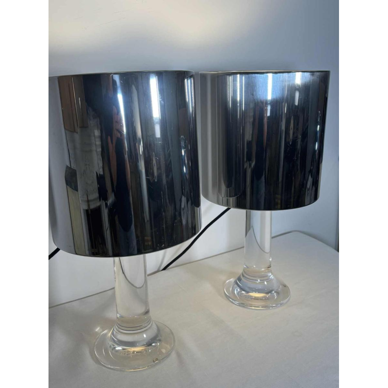 Harvey Guzzini, pair of lamps, plexiglass tulip bases, chrome cylindrical lampshades, Italy, 1970s