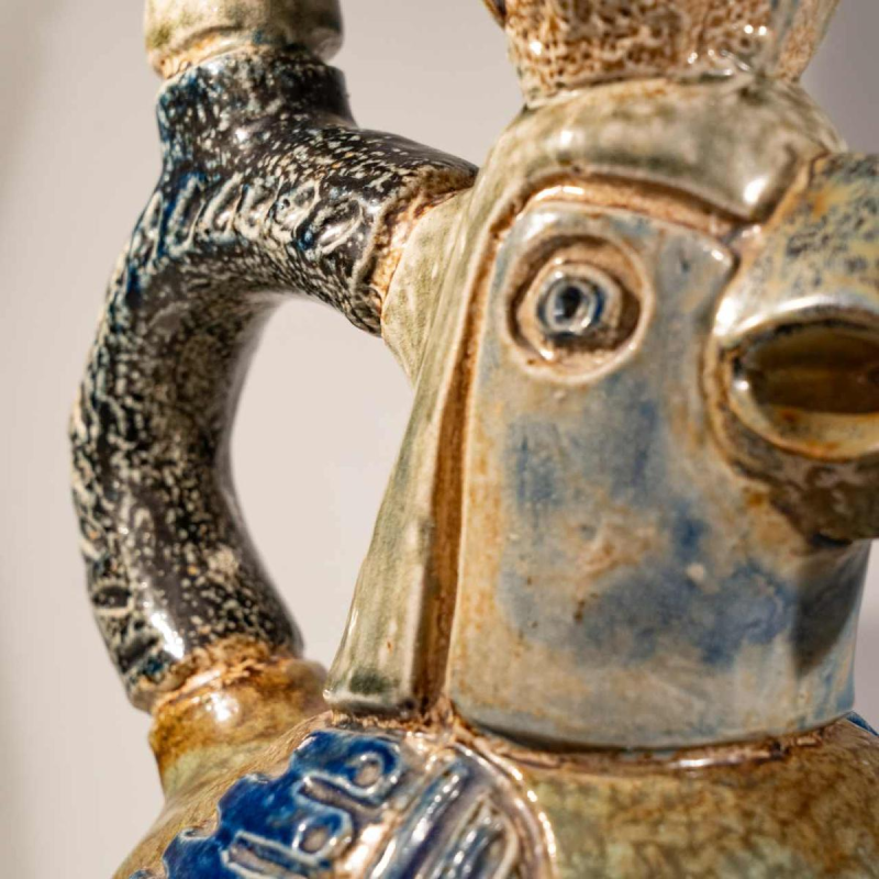 Jules Guérin Bouffioulx, zoömorfe vaas / sculptuur “INCAS vogel N°3225“ keramiek steengoed jaren 50