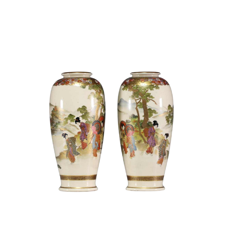 Pair of Satsuma earthenware vases "zenkozan" Japan, Meiji Period