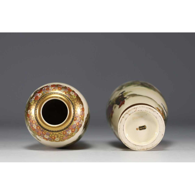 Paire de vases en faience de Satsuma "zenkozan" Japon, période Meiji