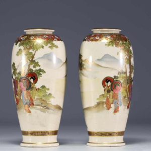 Pair of Satsuma earthenware vases "zenkozan" Japan, Meiji Period