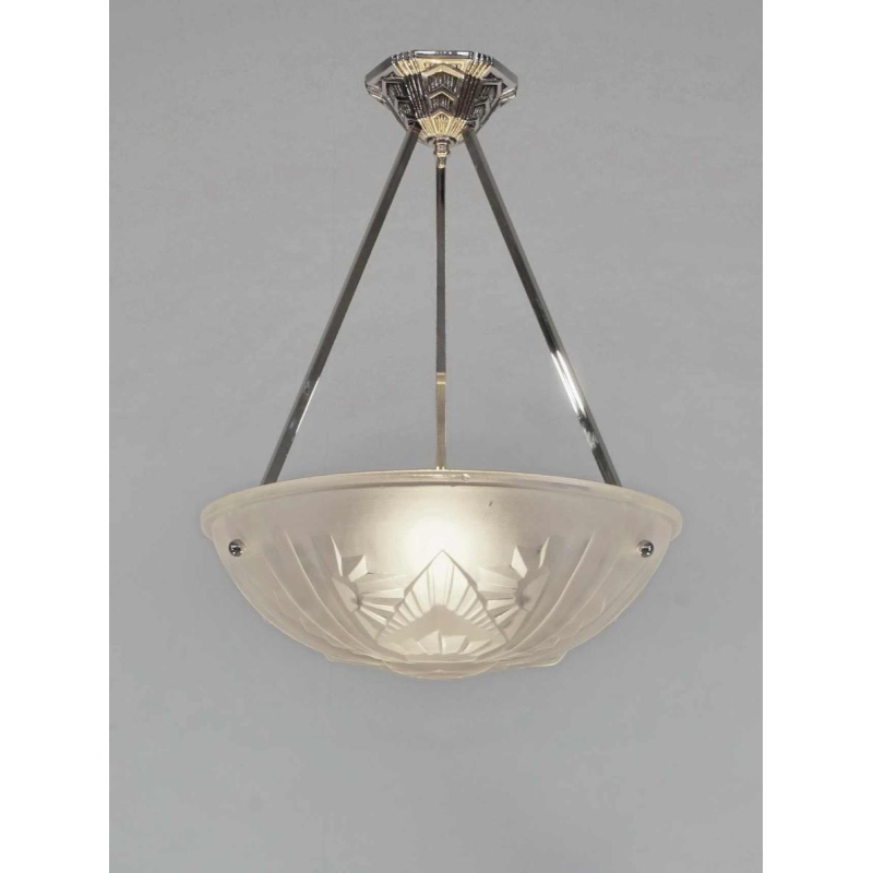 MOUYNET & DEGUÉ: a French 1930 art deco pendant .. France