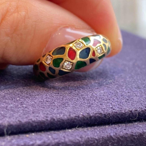 KORLOFF, bague jonc en or jaune, émaux polychromes, ca 1980-1990