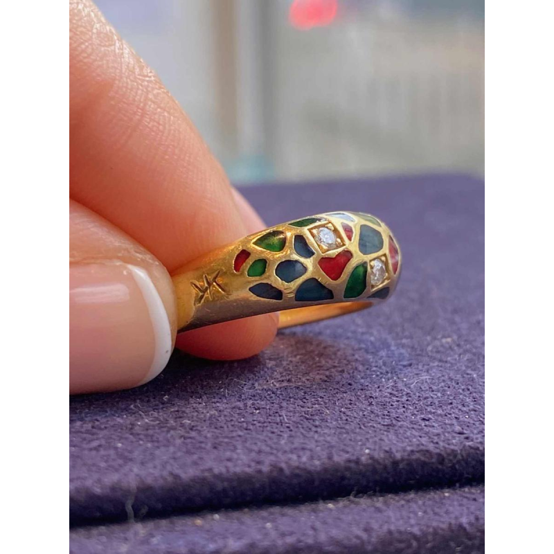 KORLOFF, yellow gold bangle ring, polychrome enamels, ca. 1980–1990