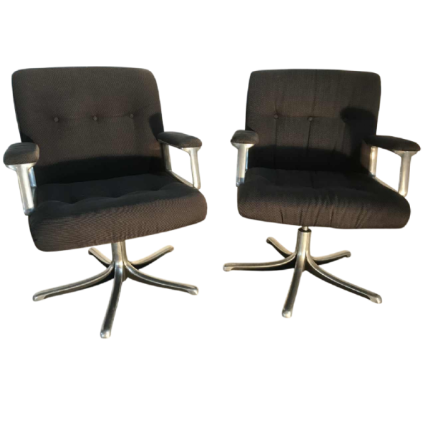 OSVALDO BORSANI voor TECNO, set van 2 fauteuils “P128”, gegoten aluminium, bekleed met grijze stof