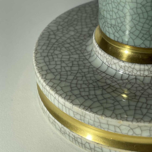 ROYAL COPENHAGEN Denemarken, paar Art Deco kandelaars, groen / goud gecraqueleerd polychroom keramiek, ca 1940 / 1950