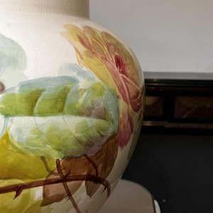 Verbanum Stone Laveno, grand cache-pot de´cor floral "Roses" en céramique faience, ca 1900